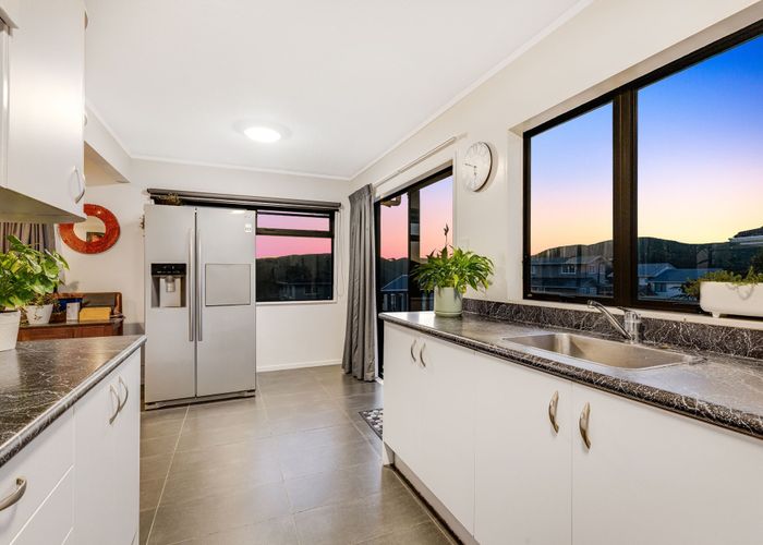  at 8 Outram Grove, Kelson, Lower Hutt, Wellington