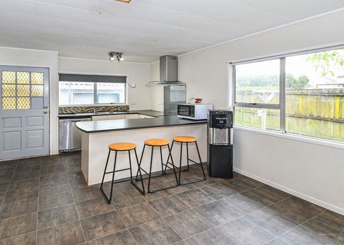  at 37 Secretariat Place, Randwick Park, Manukau City, Auckland