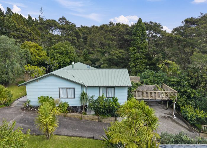 at 126 Laingholm Drive, Laingholm, Waitakere City, Auckland