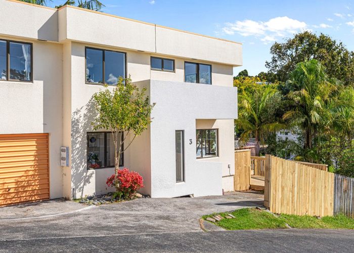  at 3/24 Eastglen Road, Glen Eden, Auckland