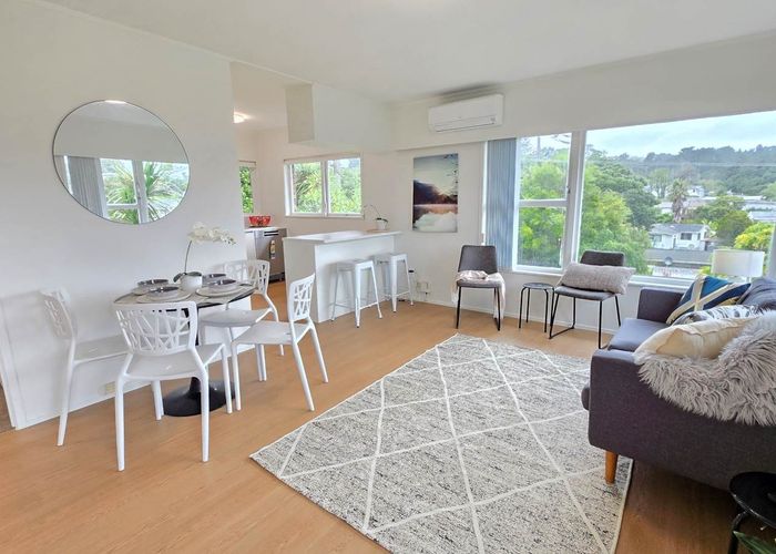  at 47A Peach Road, Glenfield, North Shore City, Auckland