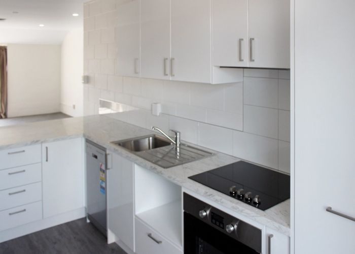  at 2/107 Holly Road, St. Albans, Christchurch City, Canterbury