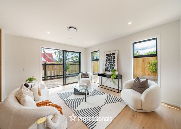  at 8 Maire Street, Woburn, Lower Hutt, Wellington