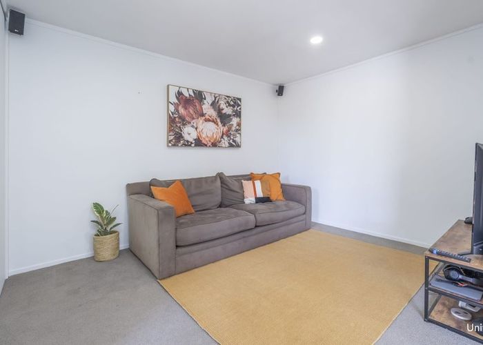  at 2/17 Monte Cassino Place, Birkdale, North Shore City, Auckland