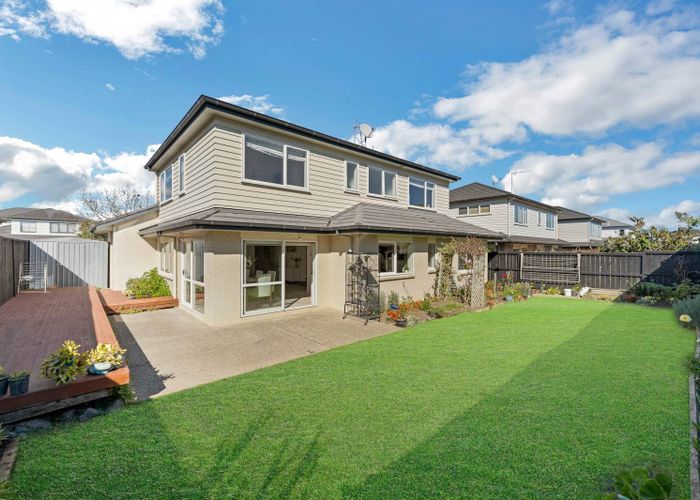  at 8 Pickaberry Avenue, Karaka, Franklin, Auckland