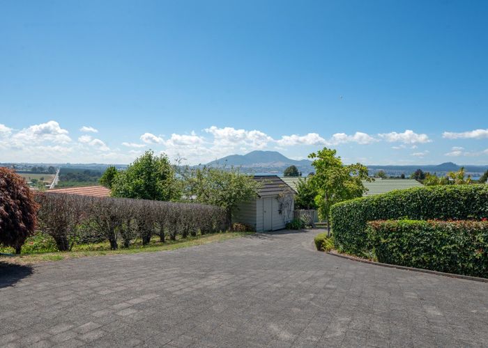  at 7 Krissell Place, Acacia Bay, Taupo