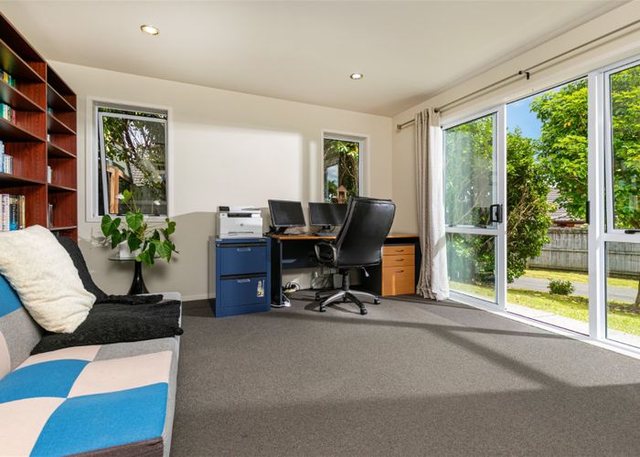  at 39 Northbrook Close, Greenhithe, Auckland
