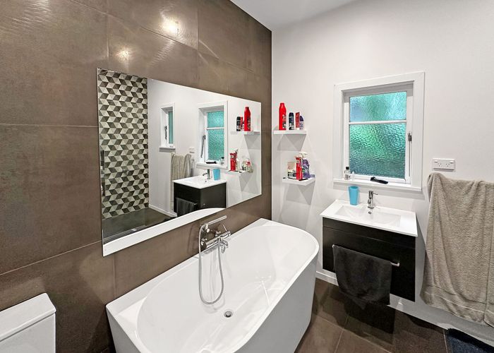  at 54 Moana Road, Kelburn, Wellington, Wellington