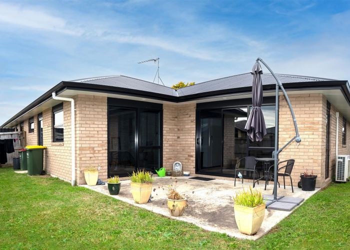  at 18/11 Errol Close, Burbush, Hamilton