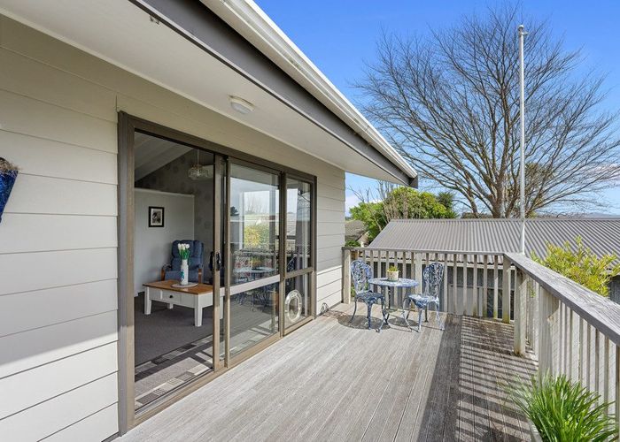  at 1/24 He Awa Crescent, Waikanae