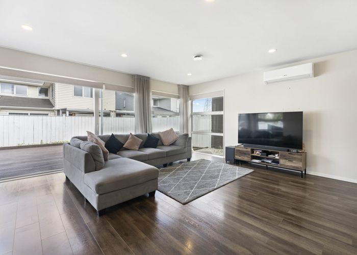  at 18 Gum Spear Road, Takanini, Auckland