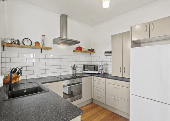  at 41 Omata Road, Marfell, New Plymouth, Taranaki