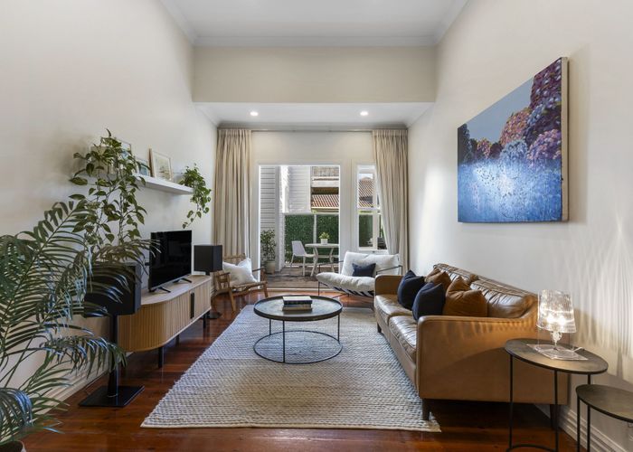  at 323C Mount Eden Road, Mount Eden, Auckland City, Auckland