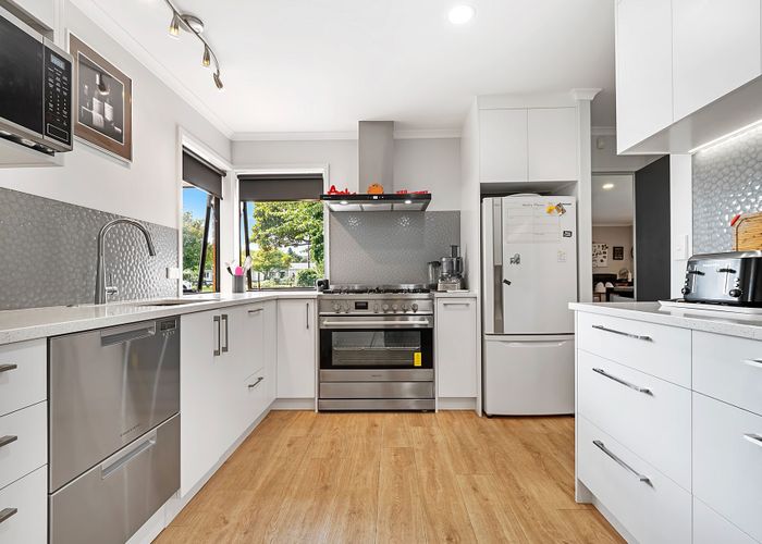  at 6 Stonebridge Park Drive, Holdens Bay, Rotorua, Bay Of Plenty