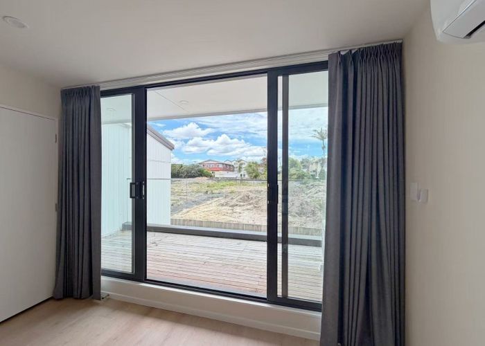  at 6/10  Orchid Place, Te Atatu South, Waitakere City, Auckland