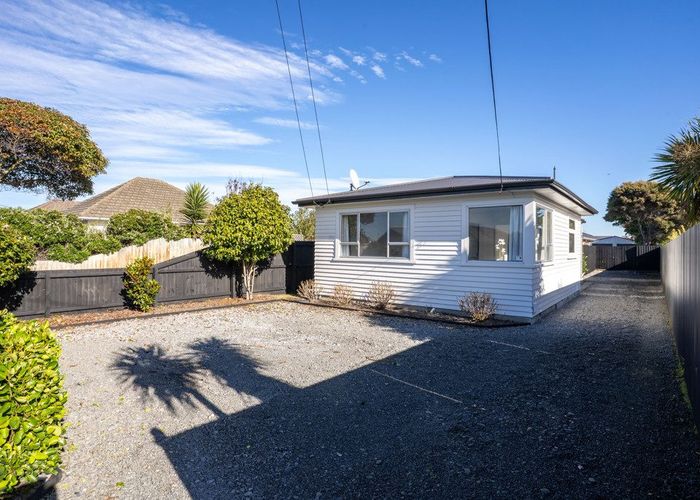  at 17 Woodgrove Avenue, North New Brighton, Christchurch City, Canterbury
