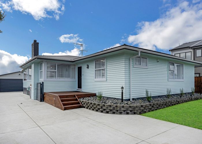  at 102 Edgewater Drive, Pakuranga, Auckland