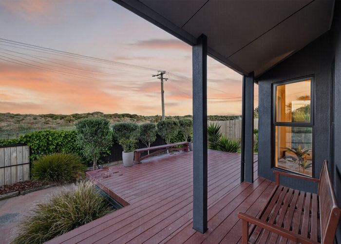  at 332 Marine Parade, New Brighton, Christchurch City, Canterbury