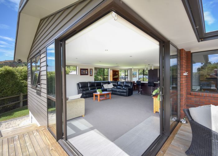  at 14 Douglas Street, Allanton