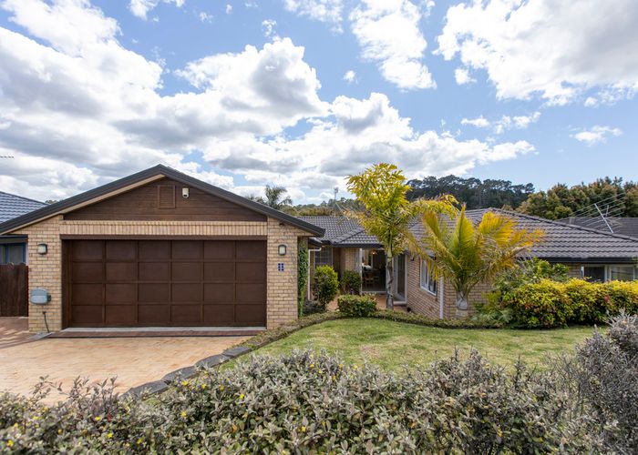  at 11 Burnside Court, Rosedale, Auckland