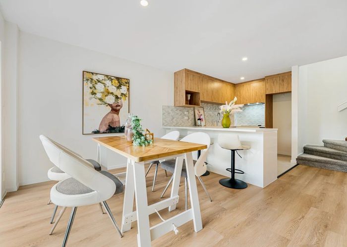  at 2/17 Auburn Street, Grafton, Auckland City, Auckland
