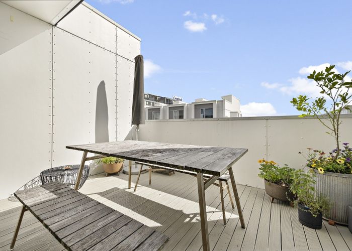  at 16J Fisher-Point Drive, Freemans Bay, Auckland City, Auckland