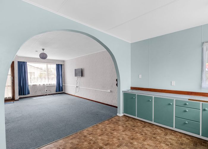  at 2/104 Alma Road, Gonville, Whanganui, Manawatu / Whanganui