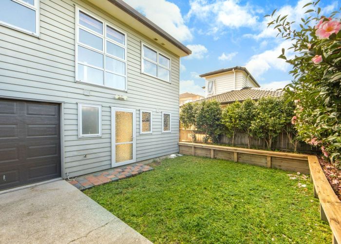  at 7 Bushpark Place, Flat Bush, Manukau City, Auckland