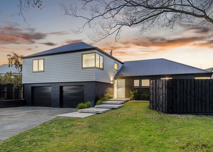  at 17 Kingham Place, Avonhead, Christchurch