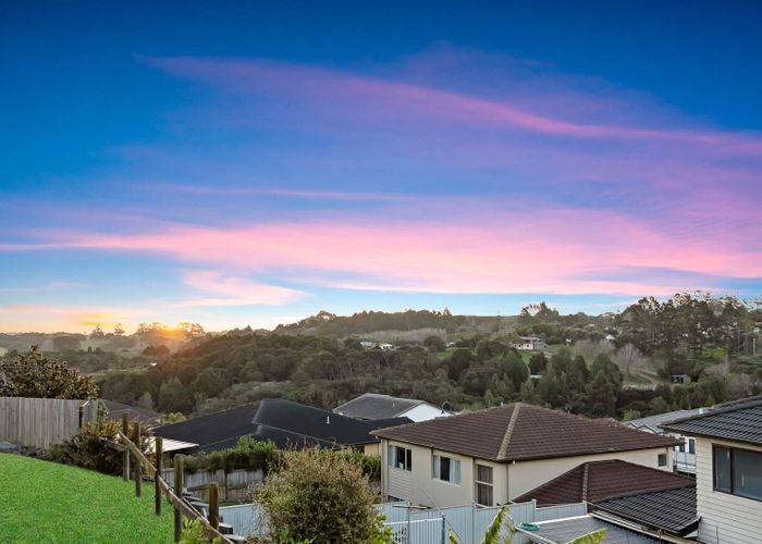  at 32 Jabal Cresent, Totara Park, Manukau City, Auckland