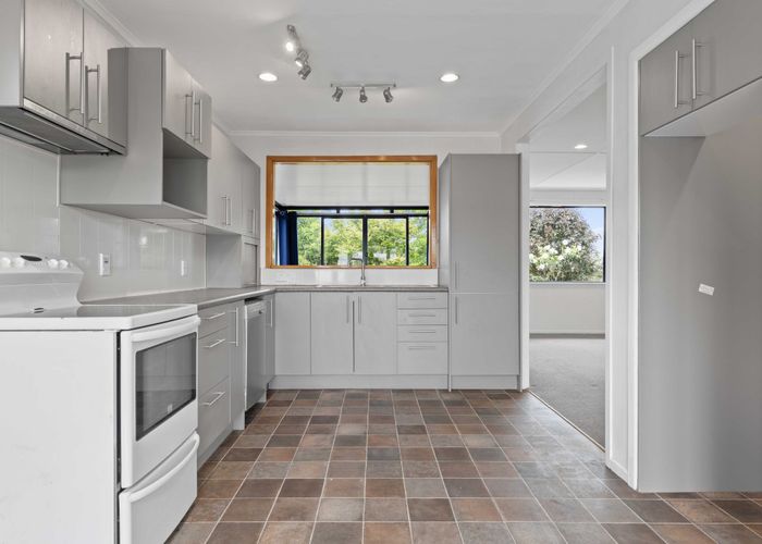  at 10 Hobson Street, Normanby, Hawera