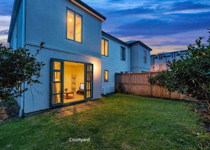  at 39 Verdale Circle, Glen Eden, Waitakere City, Auckland