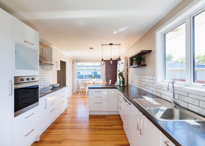  at 8 Alexander Street, Awapuni, Palmerston North, Manawatu / Whanganui