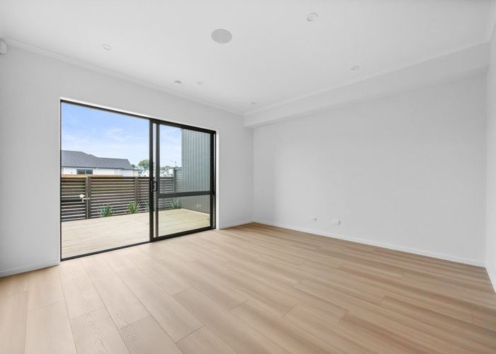  at 125 Otuwairoa Esplanade, Opaheke, Papakura, Auckland