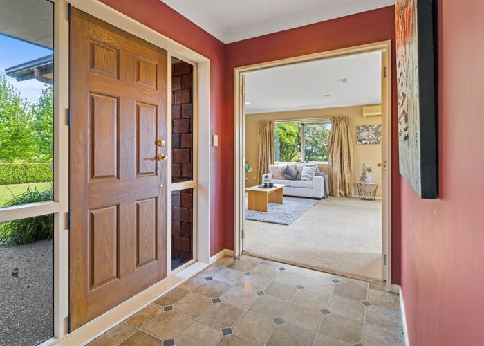  at 2/43 Mccandlish Road, Ngahinapouri, Hamilton