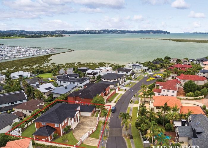  at 18 Mansion Court, West Harbour, Auckland