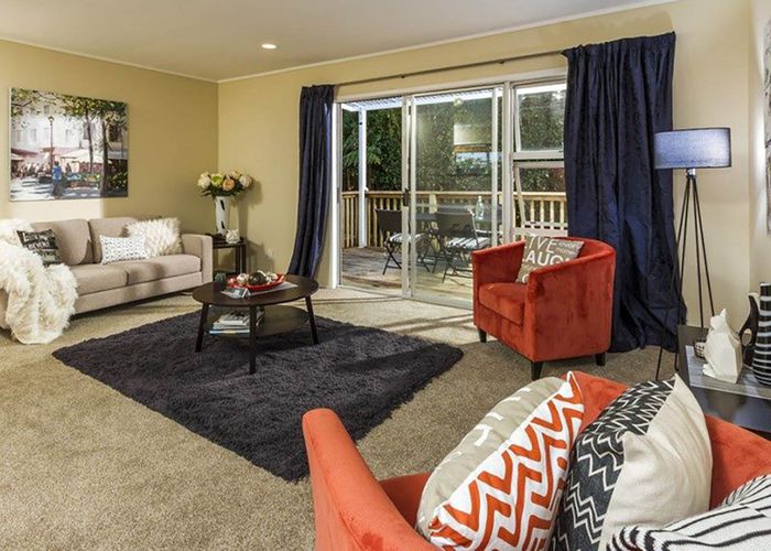  at 2/192 Glamorgan Drive, Torbay, Auckland