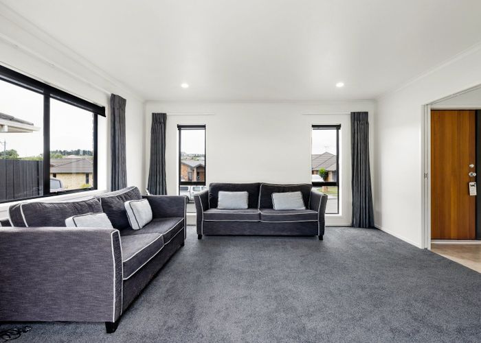  at 10 Everton Place, Grandview Heights, Hamilton