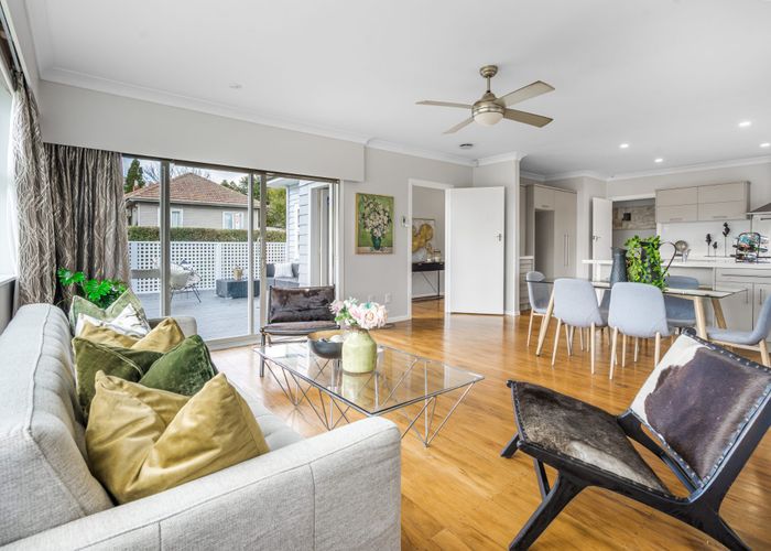  at 1/206 Onewa Road, Birkenhead, North Shore City, Auckland