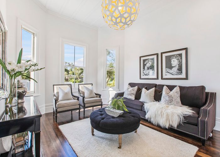  at 19 Woodhams Street, Beach Haven, Auckland