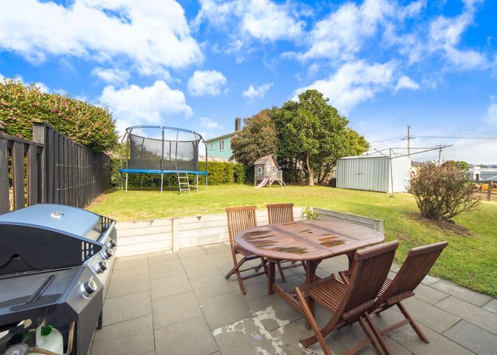  at 1/558 Swanson Road, Ranui, Auckland