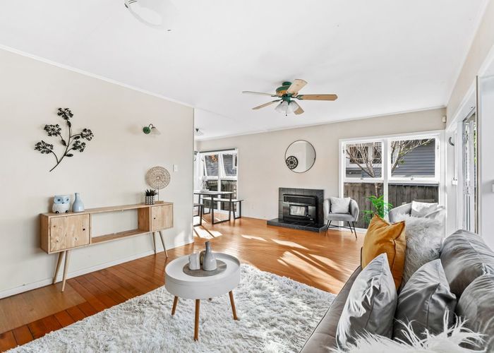  at 18 Chorley Avenue, Massey, Waitakere City, Auckland