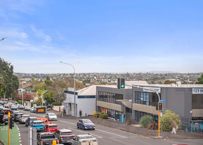  at 2E/94 Dominion Road, Mount Eden, Auckland City, Auckland