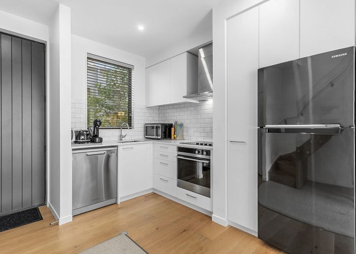  at 9/52 High Street, Island Bay, Wellington, Wellington