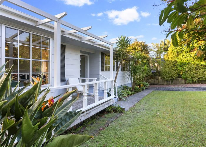  at 76 Wirihana Road, Titirangi, Waitakere City, Auckland