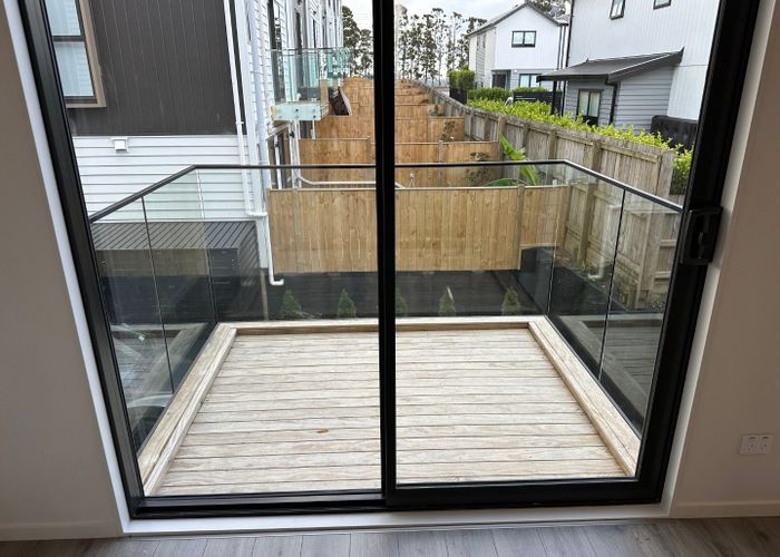  at 3/105 Hobsonville Road, West Harbour, Waitakere City, Auckland