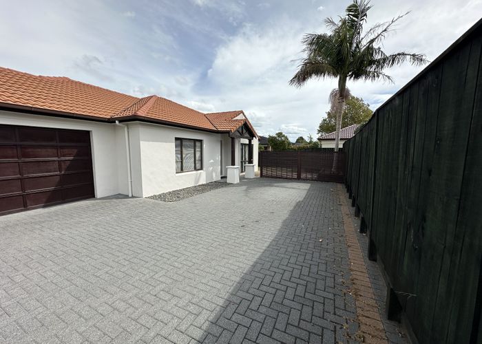  at 27 Seneca Court, Golflands, Manukau City, Auckland