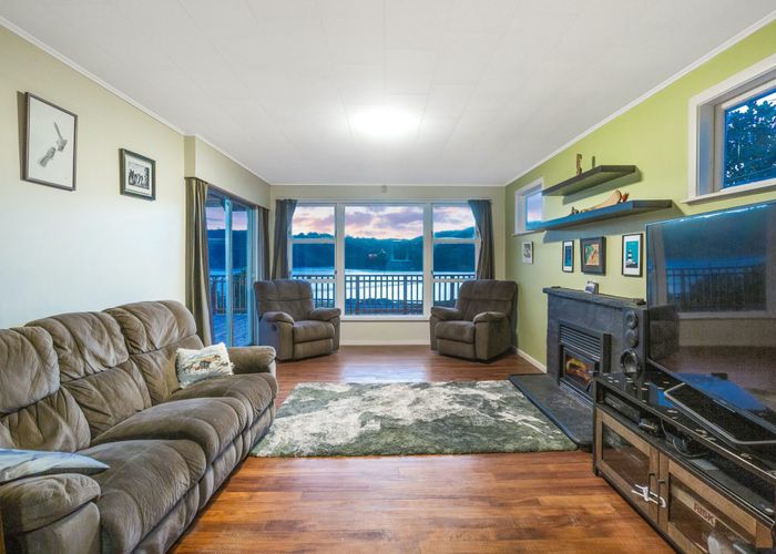  at 32 Papakowhai Road, Papakowhai, Porirua