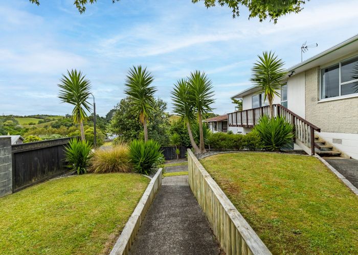  at 7 Te Ngaere Place, Merrilands, New Plymouth