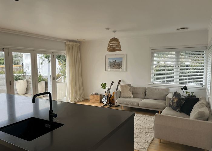  at 112 Lake Road, Belmont, North Shore City, Auckland